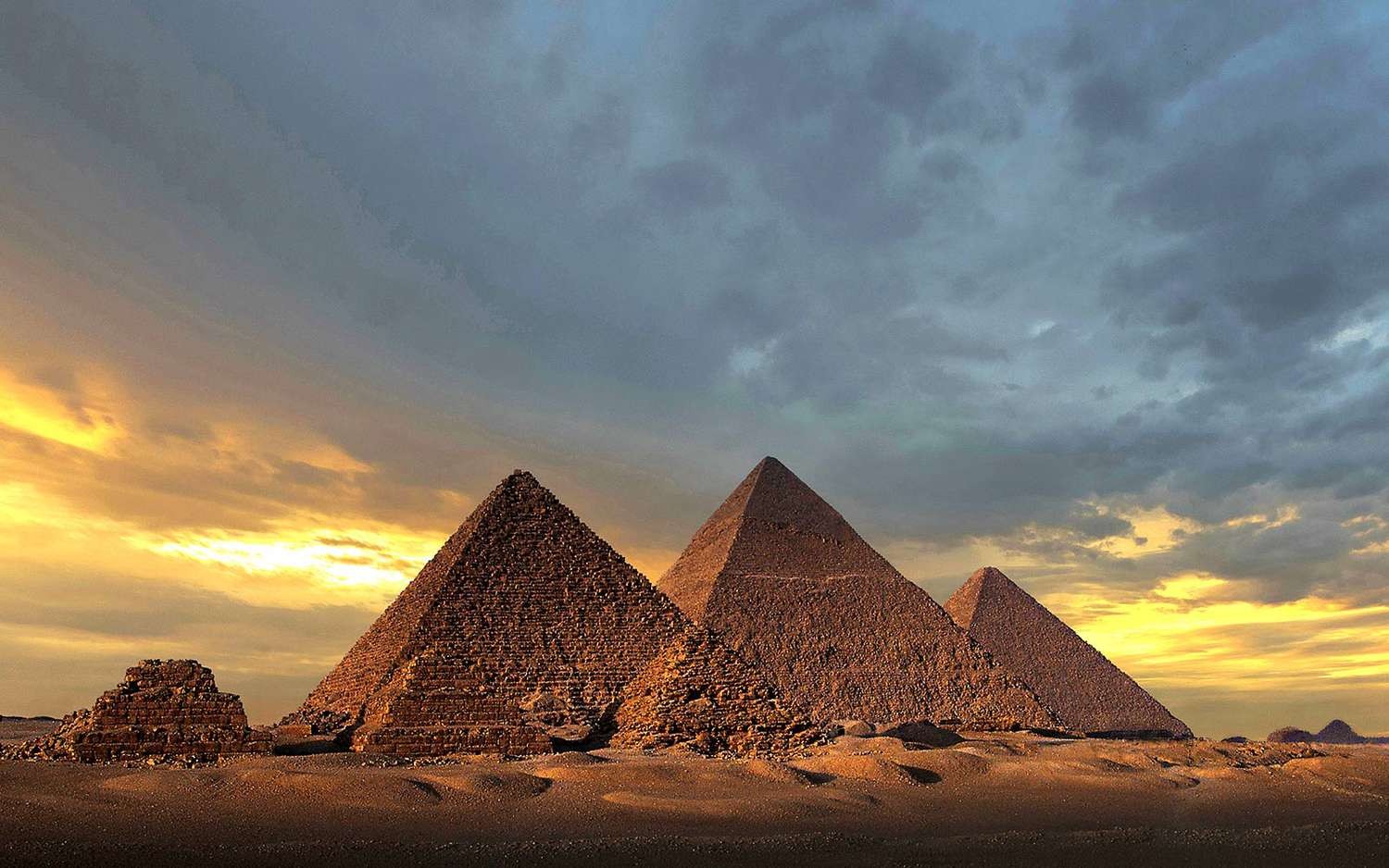 Giza Pyramids | Egypt Tours Gate
