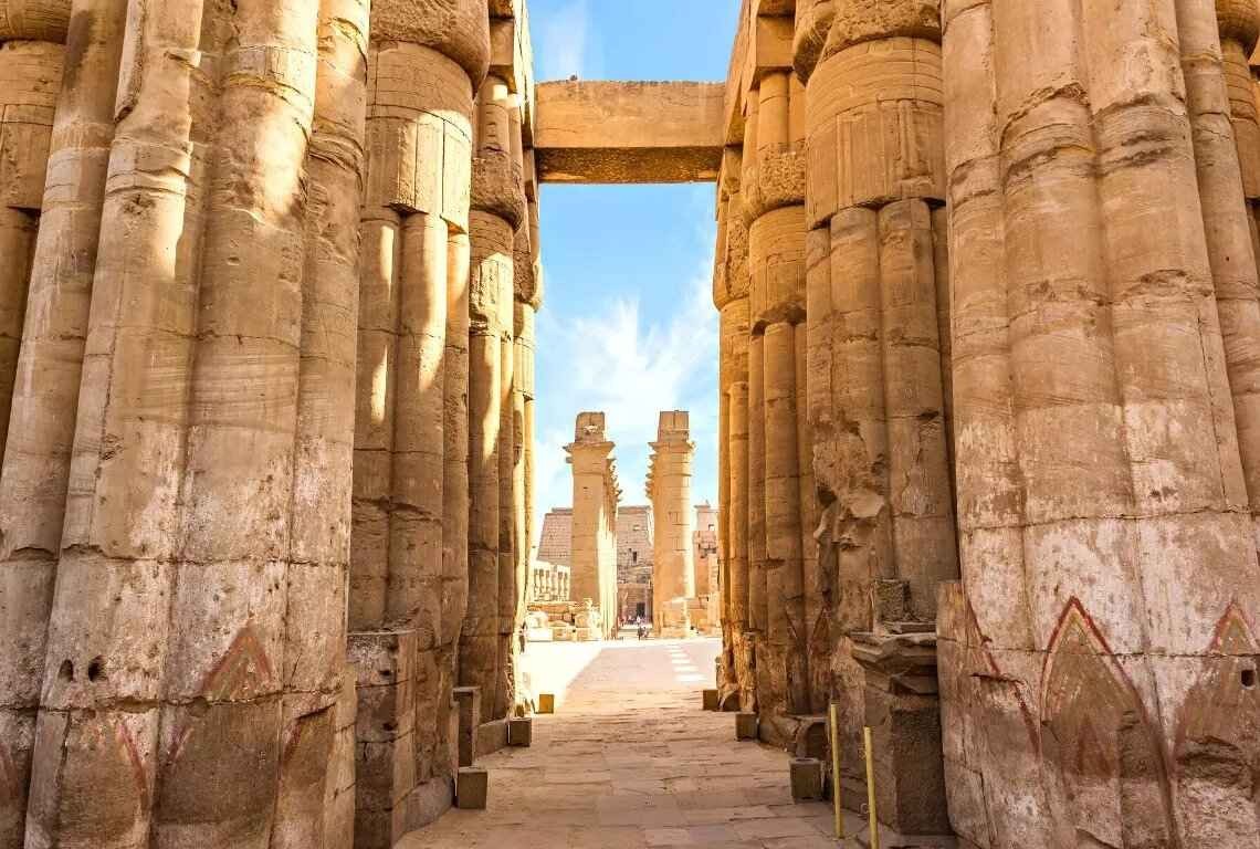 Temple de Louxor, porte des visites en Ãƒâ€°gypte