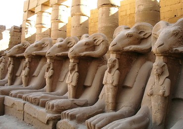 Luxor Day Trip from El Gouna by Bus