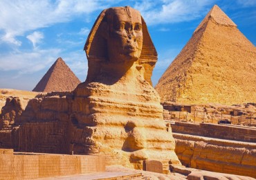 Visite en escale aux pyramides de Gizeh et au Sphinx
