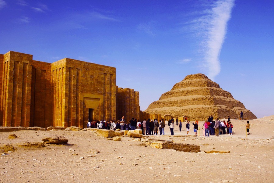 Giza Pyramids, Sphinx, Sakkara and Memphis excursion from suez