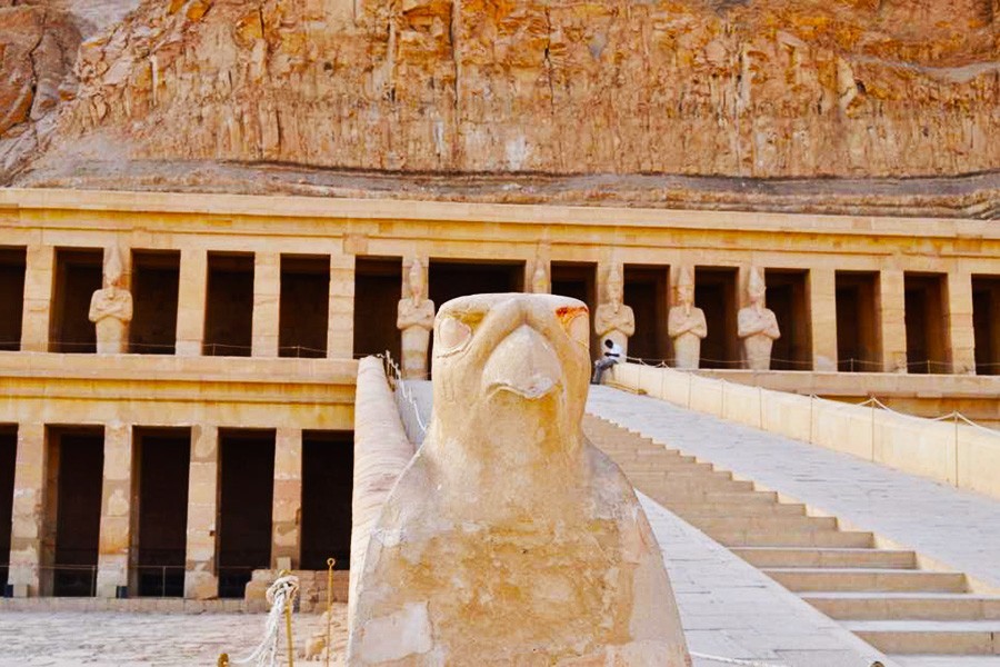 Luxor-AusflÃ¼ge ab Sharm el Sheikh per Flugzeug
