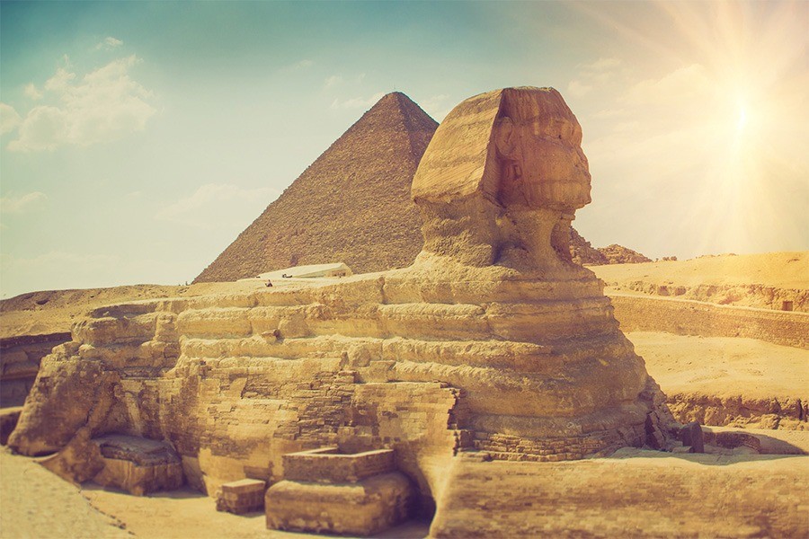 Layover tour to Giza pyramids and Sphinx