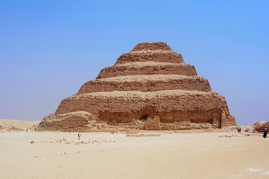 Pyramides de Gizeh, Sphinx et Sakkara depuis le port d'Alexandrie