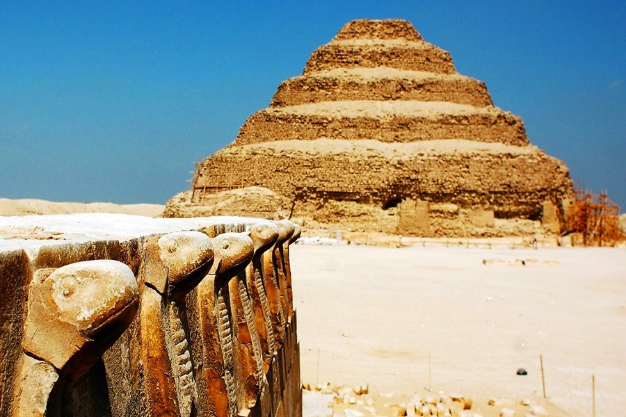 Stopover tour to Giza pyramids, Sakkara and Memphis