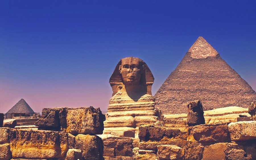 Stopover tour to Giza pyramids, Sakkara and Memphis